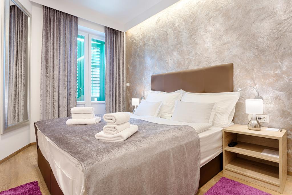 Central Pearl By Nono Ban Rooms Split Exterior photo