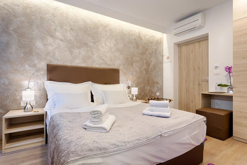 Central Pearl By Nono Ban Rooms Split Exterior photo